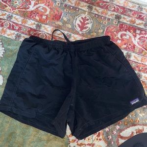 Black Patagonia Baggies!